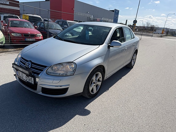 Volkswagen Jetta 8 of 22
