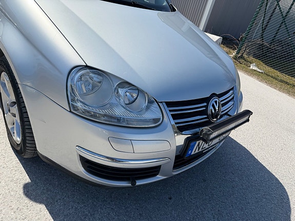 Volkswagen Jetta 21 of 22