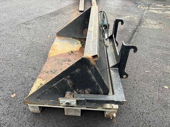 Utlastningsskopa 120 cm 4 punktsfäste Belos TransP