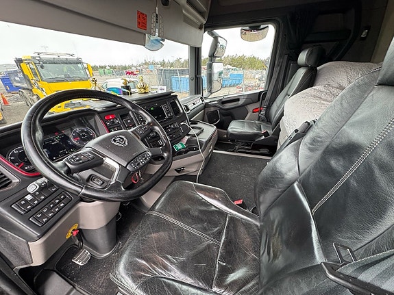 Dragbil Scania R520 A 6X4 NB -2018 | Full-luft via auktion 11 of 27