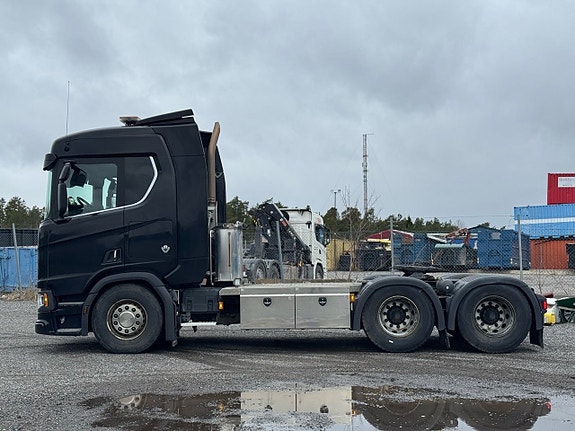 Dragbil Scania R520 A 6X4 NB -2018 | Full-luft via auktion 3 of 27