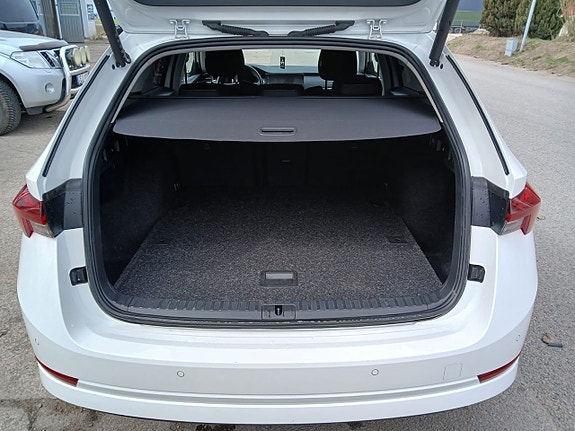 Skoda Octavia 10 of 22