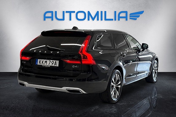 Volvo V90 Cross Country 15 of 17