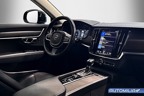 Volvo V90 Cross Country 12 of 17