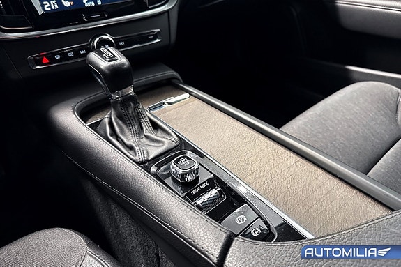 Volvo V90 Cross Country 11 of 17