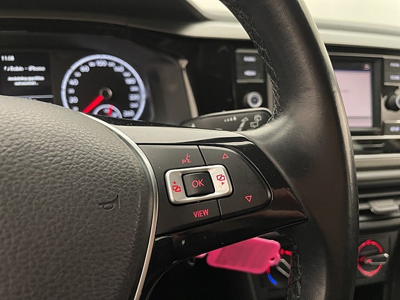 Volkswagen Polo 16 of 27