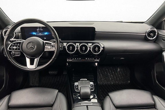 Mercedes-Benz A200 9 of 23