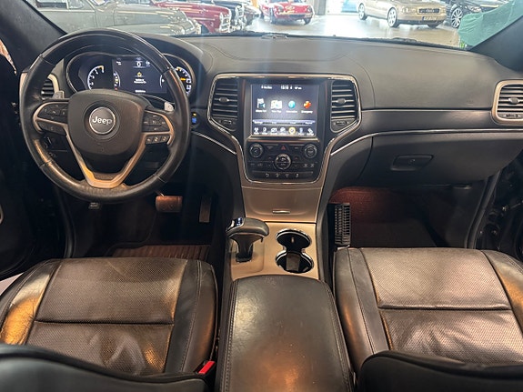 Jeep Grand Cherokee 7 of 17