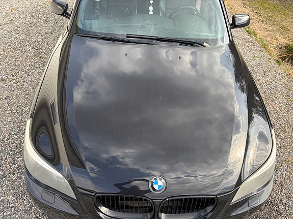 BMW 525d 2 of 30