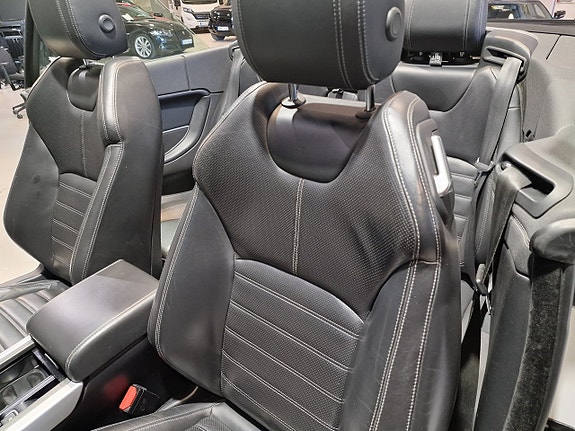 Land Rover Range Rover Evoque 10 of 20