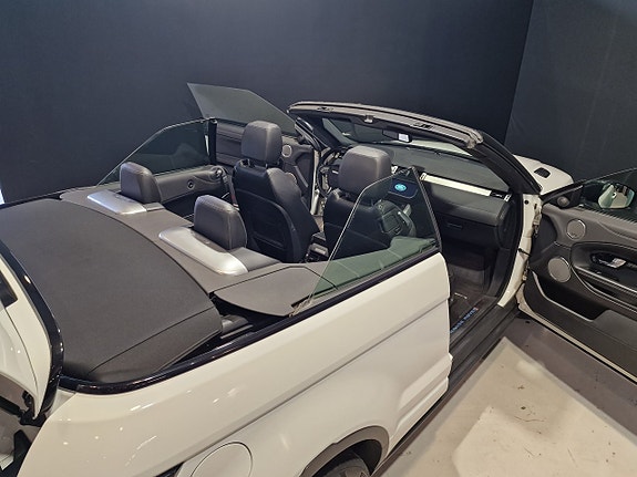 Land Rover Range Rover Evoque 18 of 20