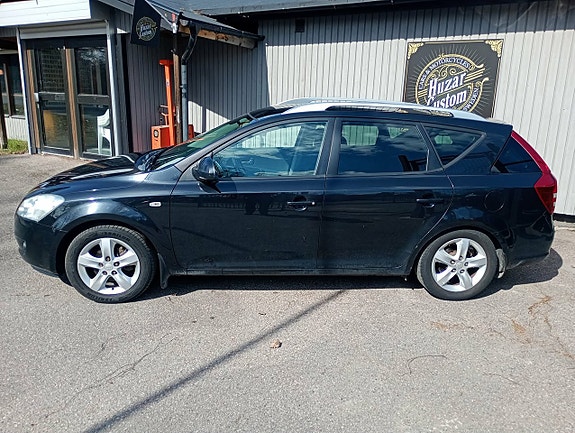Kia Ceed 2 of 14
