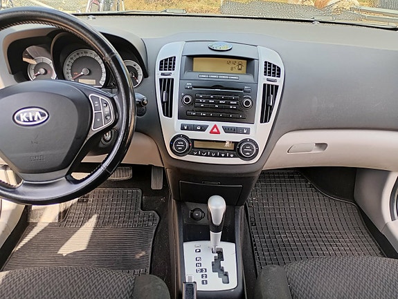 Kia Ceed 9 of 14