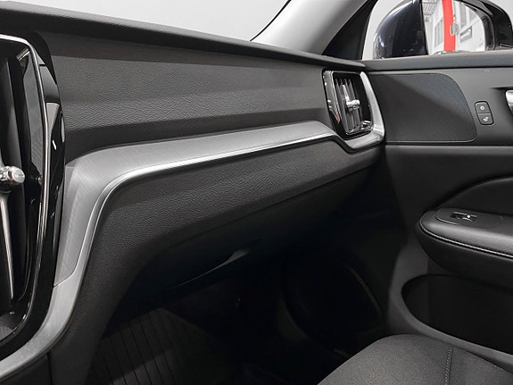 Volvo V60 Cross Country 24 of 26