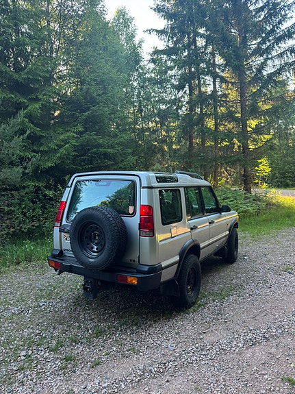 Land Rover Discovery 5 of 5