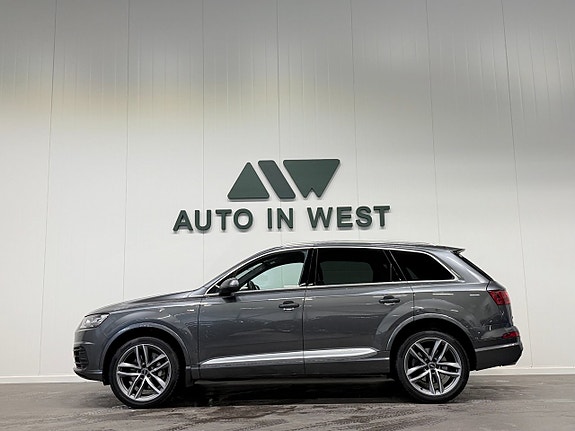 Audi Q7 3 of 5