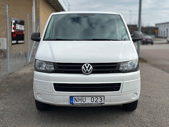Volkswagen Transporter 2 of 5