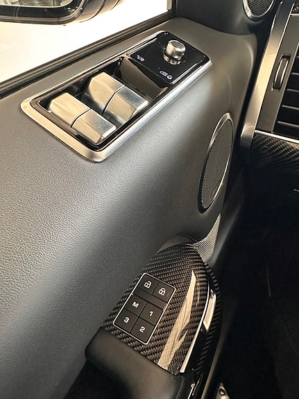 Land Rover Range Rover Sport 14 of 16