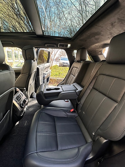 Land Rover Range Rover Sport 8 of 16
