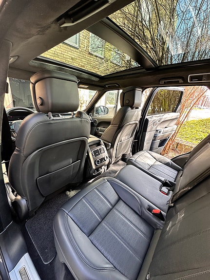 Land Rover Range Rover Sport 4 of 5