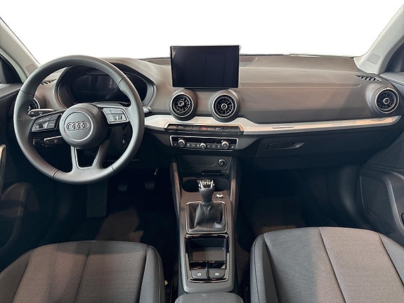 Audi Q2 8 of 9