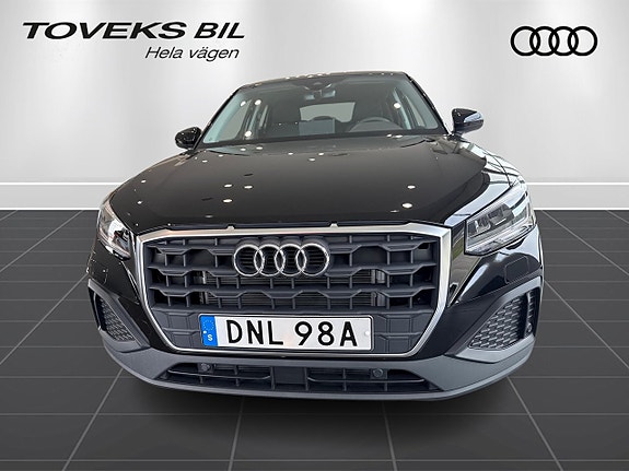 Audi Q2 4 of 5
