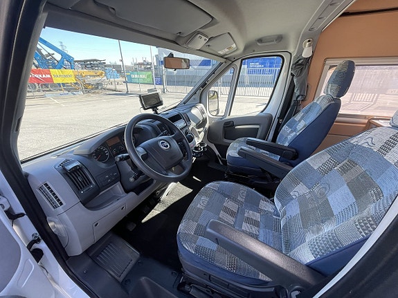 Fiat ADRIA MOBIL TWIN Plåtis /Dragkrok /Cykelställ/ Markis /B-kamera 10 of 20