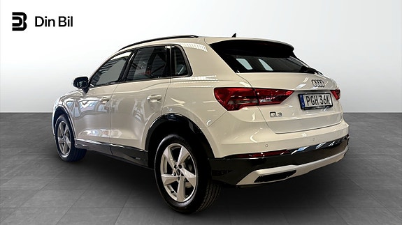 Audi Q3 3 of 5