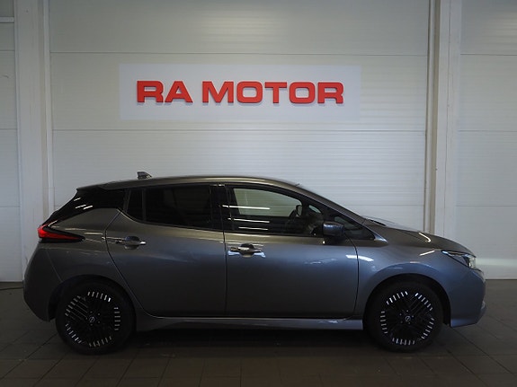 Nissan Leaf 4 of 5