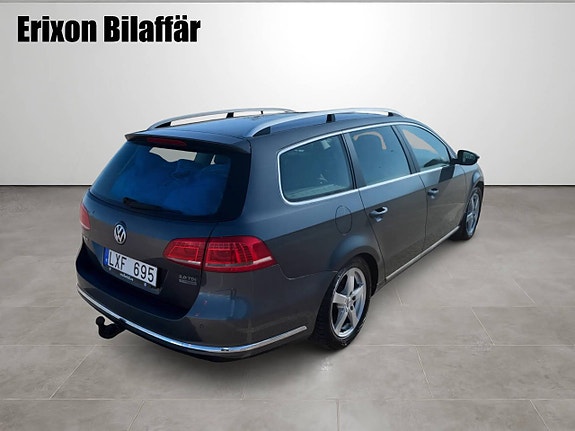 Volkswagen Passat 7 of 30