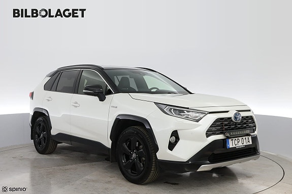 Toyota RAV4 6 of 17