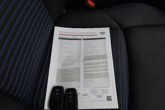 Toyota RAV4 15 of 17