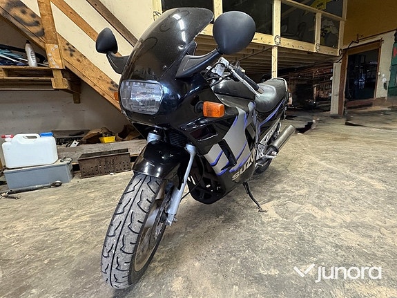 Suzuki Cycles GSX750F Katana 0.75