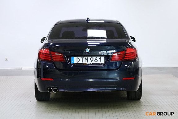 BMW 520d 4 of 5
