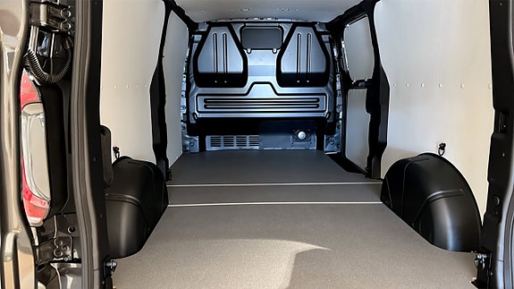 Volkswagen Transporter 13 of 15