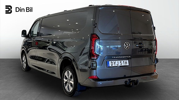 Volkswagen Transporter 3 of 5
