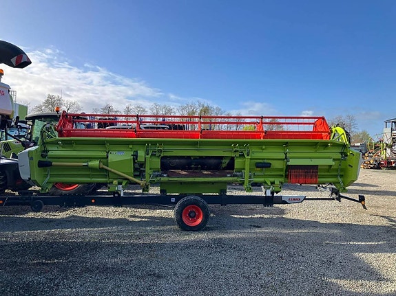 Claas Trion 650 10 of 12