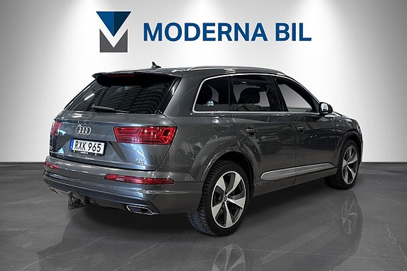 Audi Q7 6 of 27