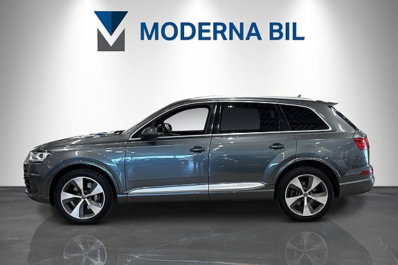 Audi Q7 3 of 5