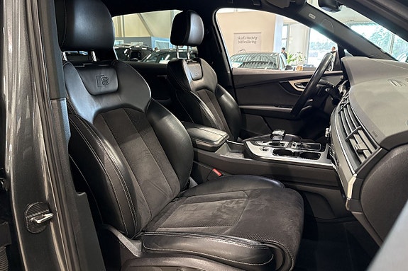 Audi Q7 21 of 27