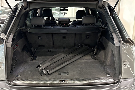 Audi Q7 25 of 27