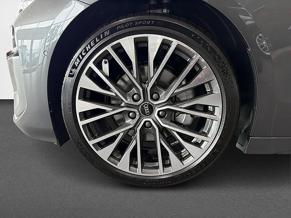Audi A6 8 of 15