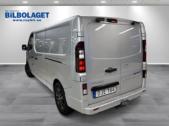 Opel Vivaro 11 of 13