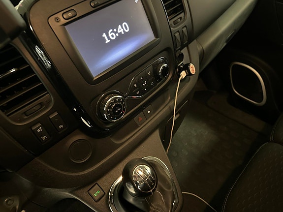 Opel Vivaro 7 of 13