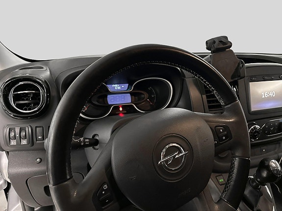 Opel Vivaro 4 of 5