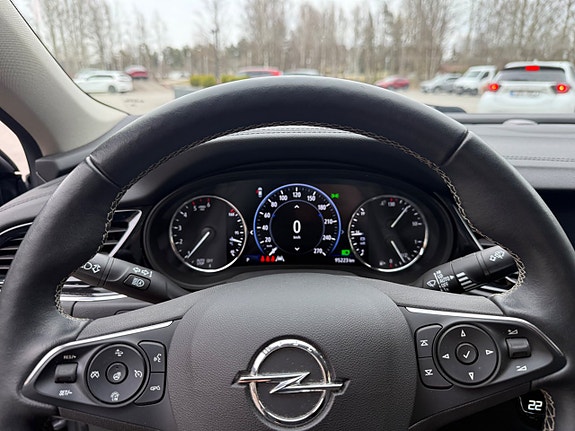 Opel Insignia 17 of 22