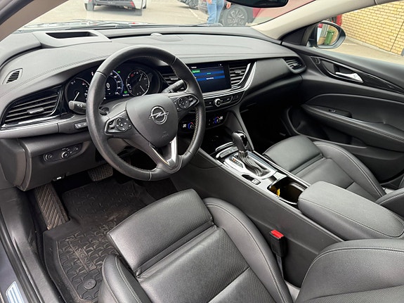 Opel Insignia 13 of 22