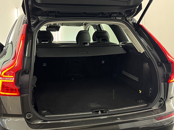 Volvo XC60 10 of 22