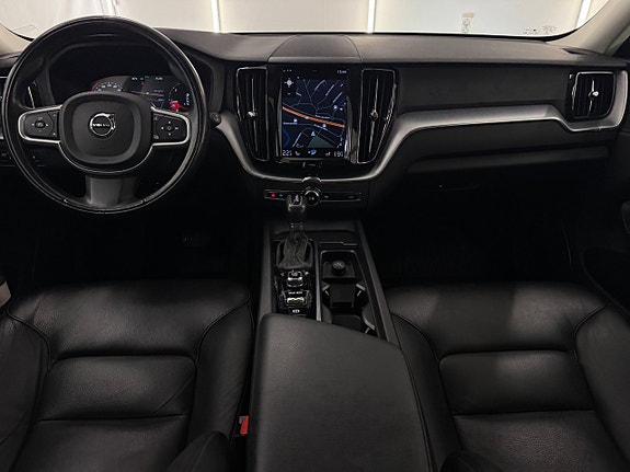 Volvo XC60 19 of 22
