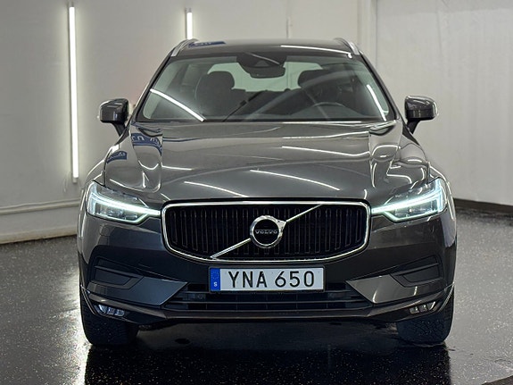 Volvo XC60 2 of 22
